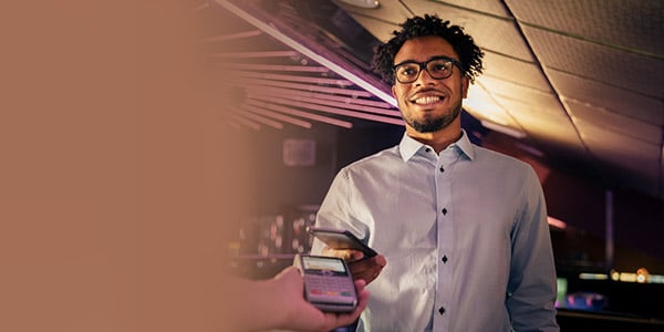 Dreadlockguy_restaurant_SB_1019323266